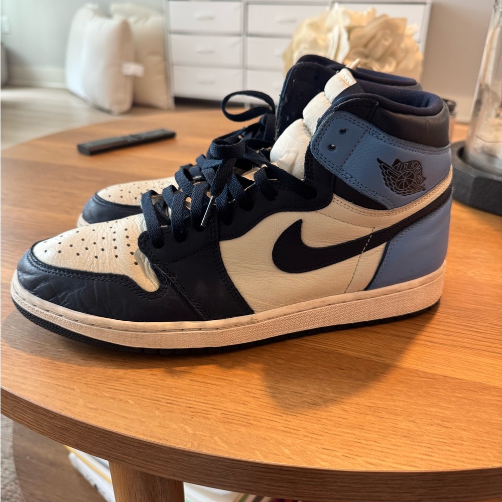 Nike Jordan 1 Obsidian